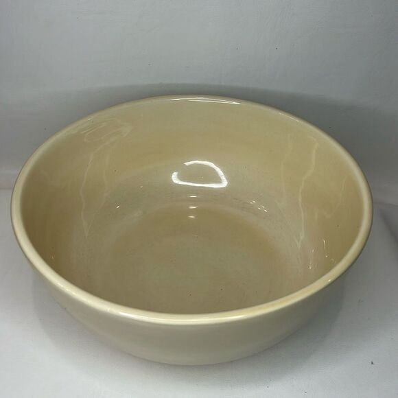 Potterybarn Sausalito Serving Bowl 10 In Round 4 In Tall Cream Country Cooking - Picture 1 of 5